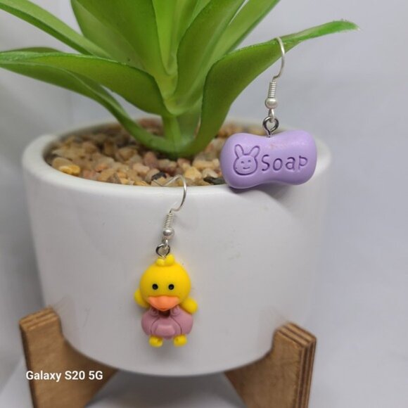 Handmade Duck Soap Earrings Quirky Funky Dangle Drop Cute Novelty NEW 1.5 inches - Picture 2 of 4